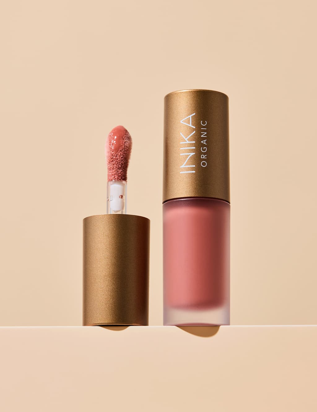 tinted lip oil blossom